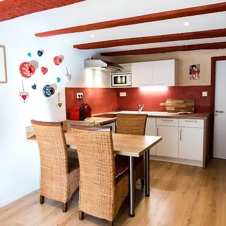 -bm Yerri- Typical And Cosy Apt With Cathedral View Apartman *